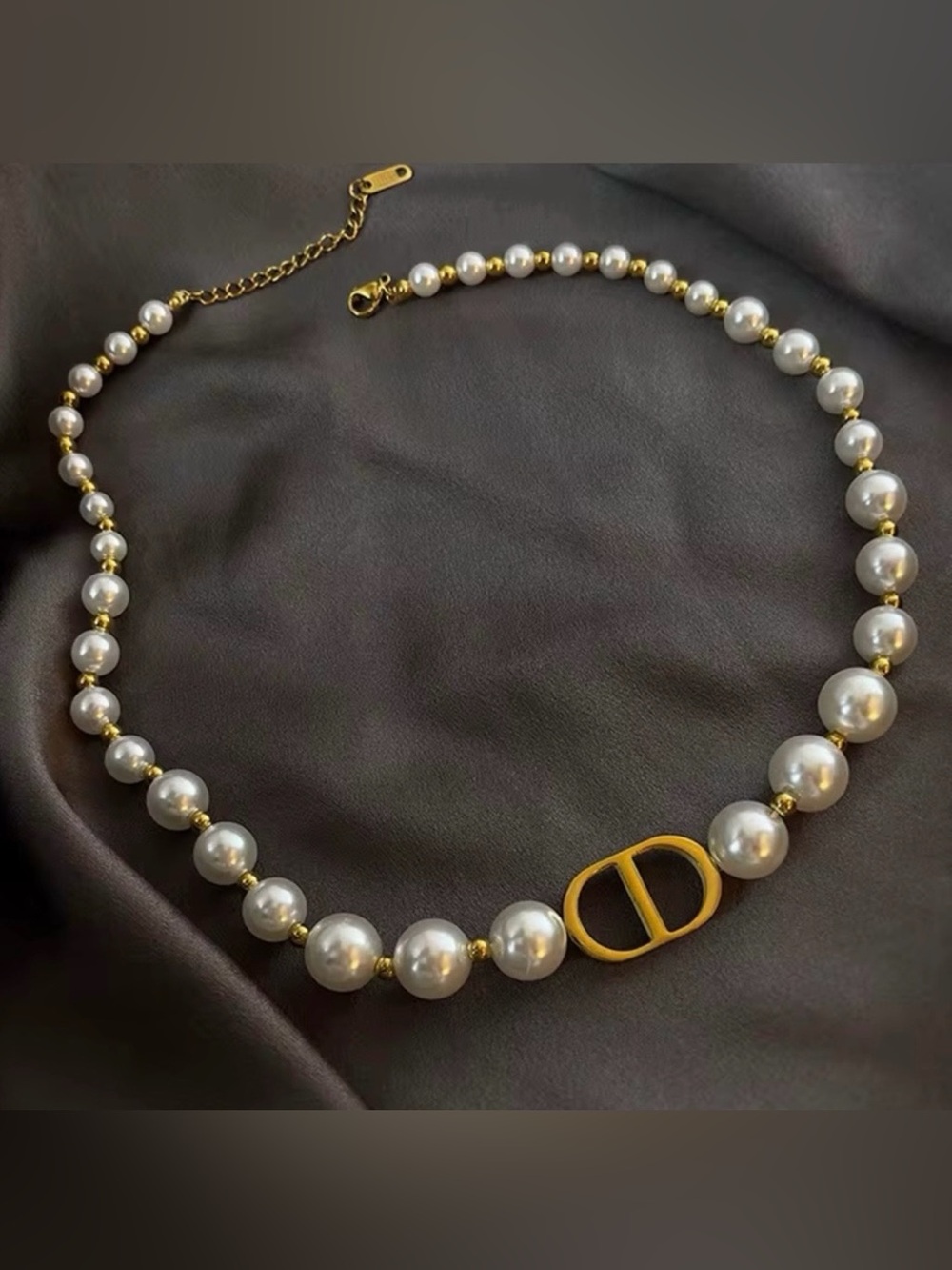 & Other Stories Pearl Necklace with Gold Logo Accent - White and Gold